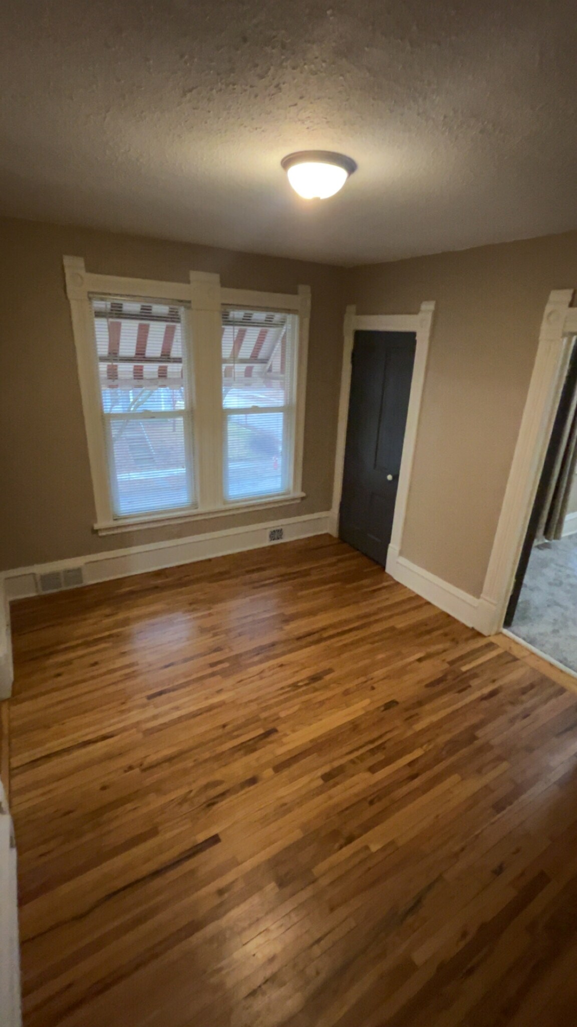 Living Room - 1027 43rd Ave N