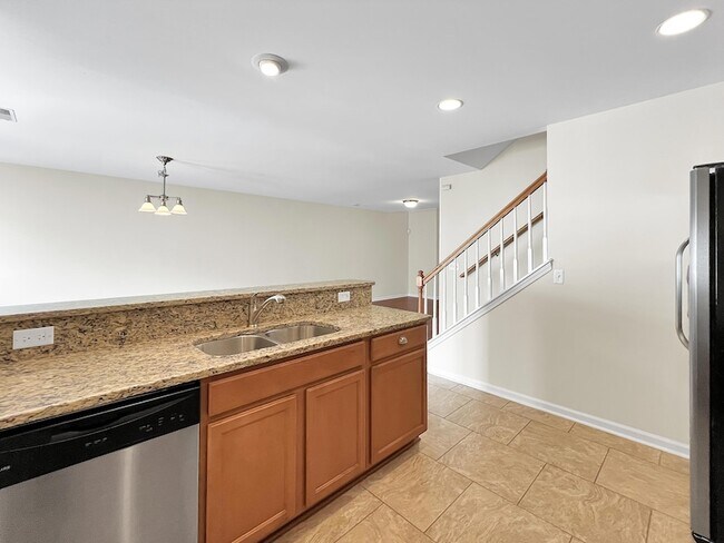 Building Photo - 4824 Willow Brook Ln