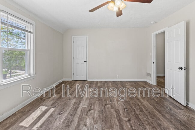 Building Photo - 3314 Franklin St