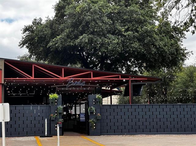 Building Photo - 6225 St Moritz Ave