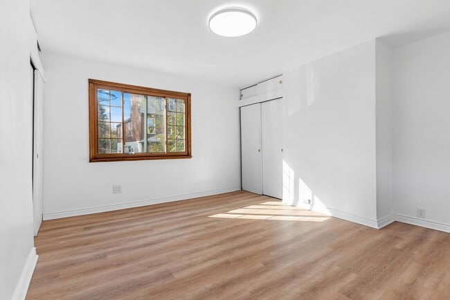 Building Photo - 2 Bed 1 Bath House