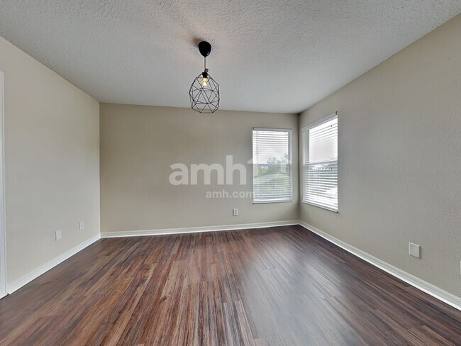 Building Photo - 5344 Clover Mist Dr