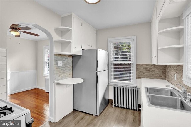 Building Photo - 4710 Perkiomen Ave