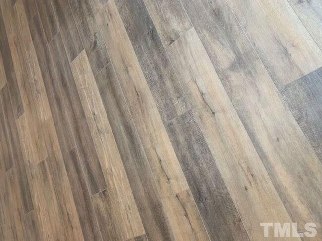 Building Photo - 204 Southtown Cir