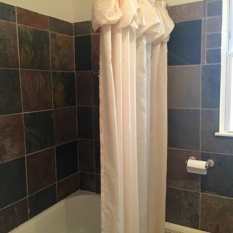 bathroom - 5042 N Mango Ave