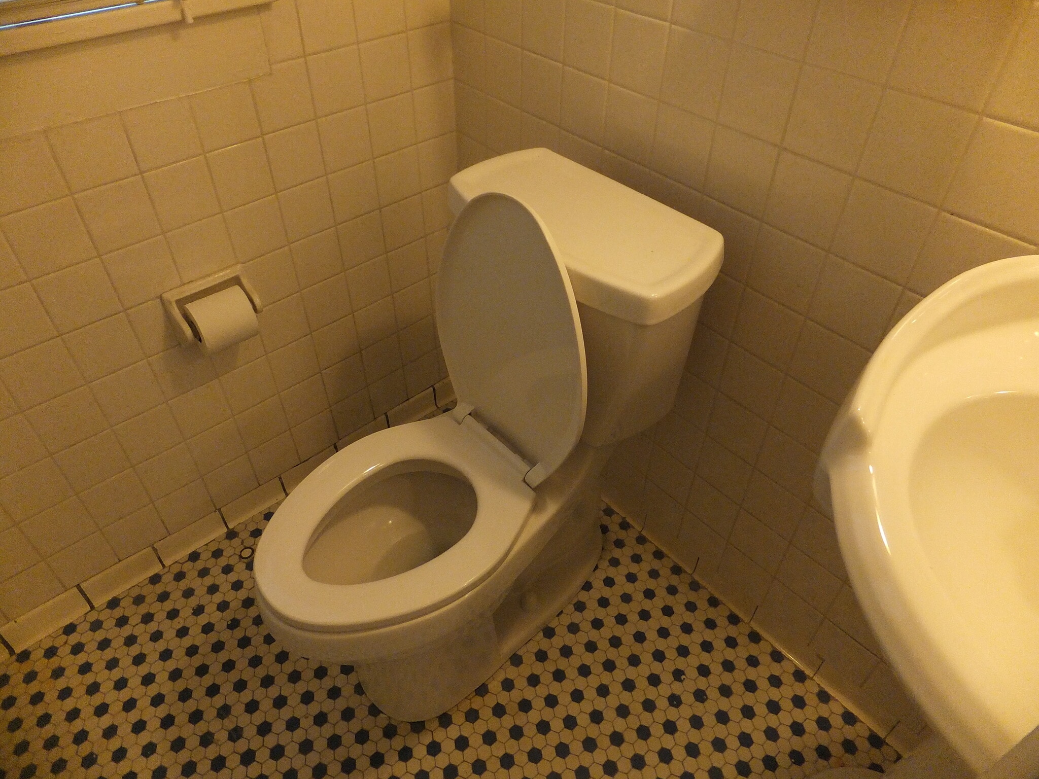 Building Photo - 1401 University Ave