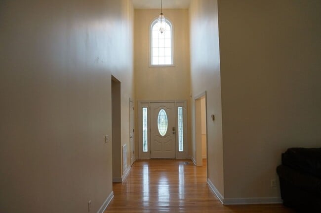 Building Photo - 3 Bedroom 2.5 Bathroom with a Bonus Room located in Creeks Edge Subdivision in Sneads Ferry!