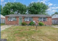 Building Photo - 17 Bach Dr