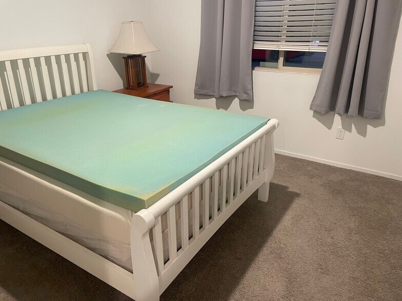 Building Photo - 32846 Crown Point Ln