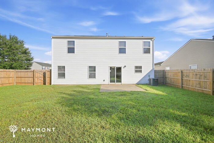 Building Photo - 5233 Valcourt Rd