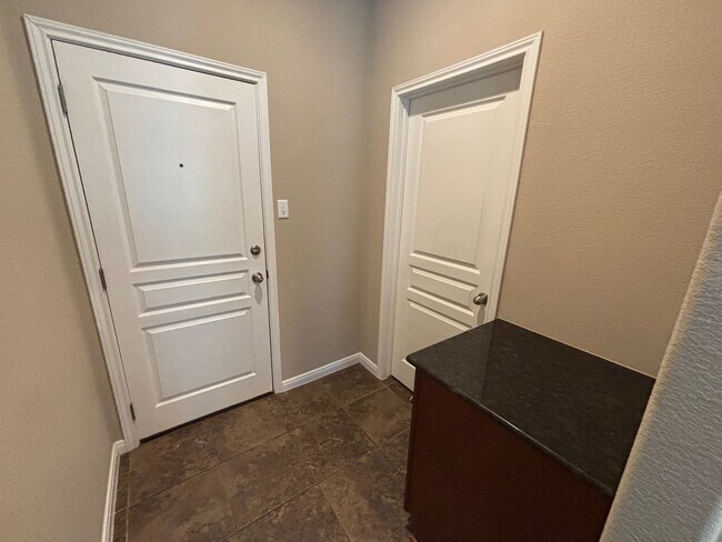 Building Photo - AVAILABLE NOW; APPLY TODAY!!! $560.00 OFF FIRST MONTH