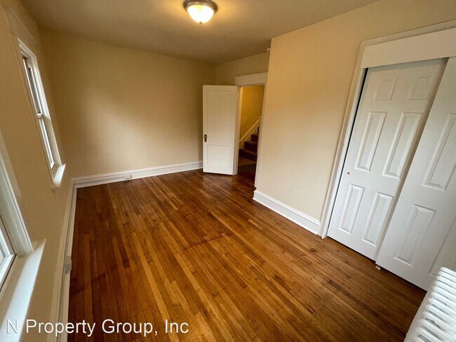 Building Photo - 3 br, 1 bath House - 143 Highland Ave