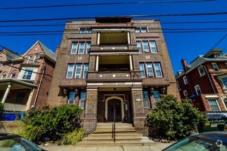 Building Photo - Elizabeth Court Apartments