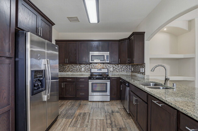 Building Photo - 4-Bedrooms in 79928 with Spacious 1757 Sq Ft – Your Home Awaits!