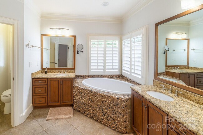 Building Photo - 3115 High Ridge Rd