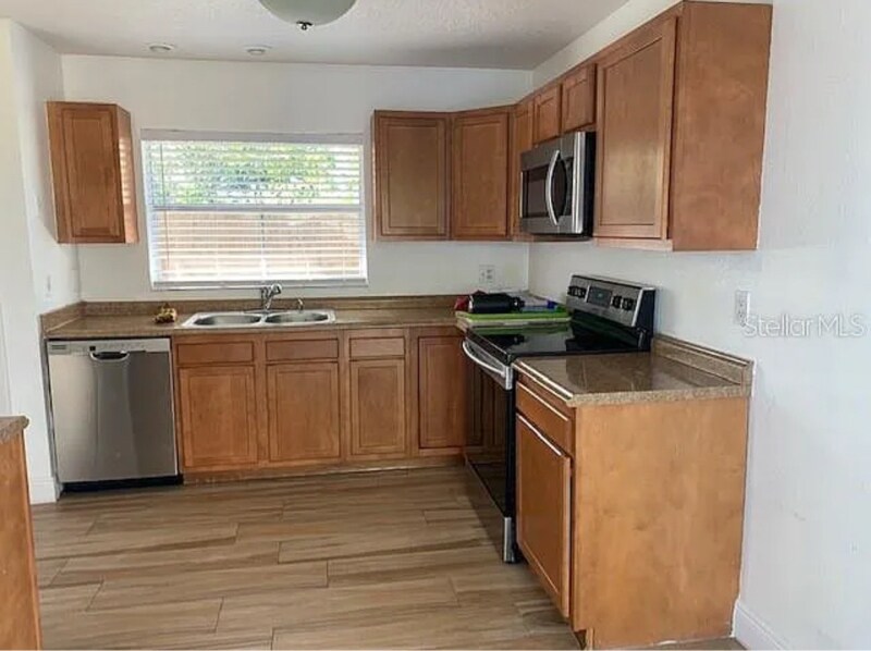 Building Photo - 3143 Pinto Dr