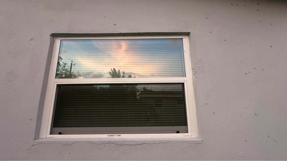 Building Photo - 3373 Hi St