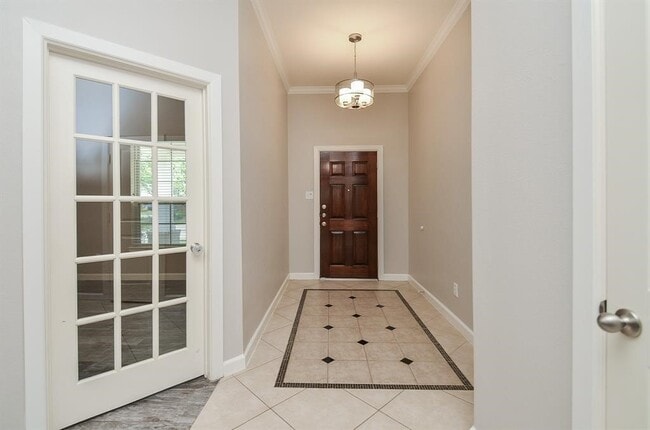 Building Photo - 4006 Autumn Pines Trail