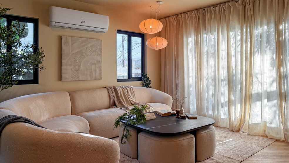 Building Photo - 5323 Monterey Rd