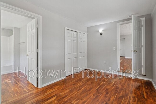 Building Photo - 11551 SW 64th Ave
