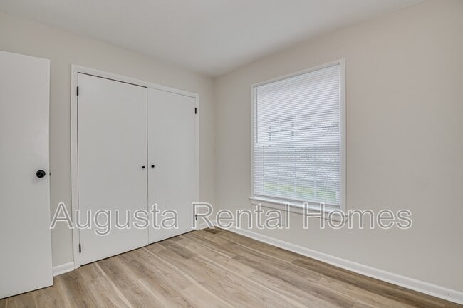 Building Photo - 3412 Princess Ct