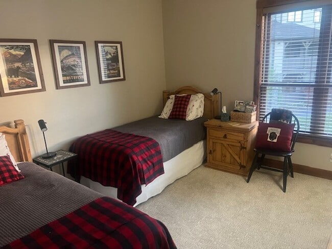 Building Photo - Fabulous Furnished Monterra 2 bd Condo