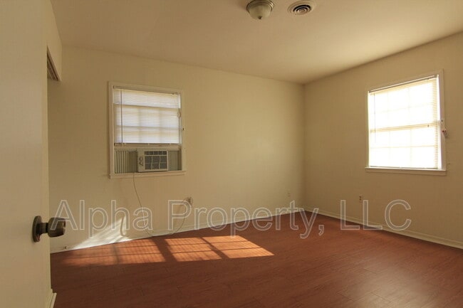 Building Photo - 38 Cotswold Terrace