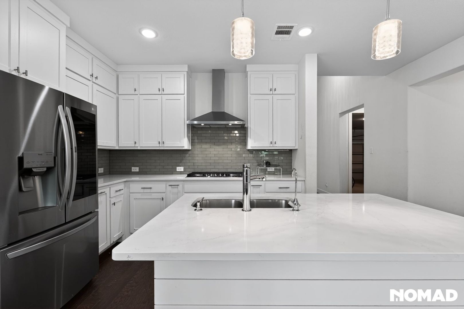 Building Photo - 9784 Brackenfield Ln