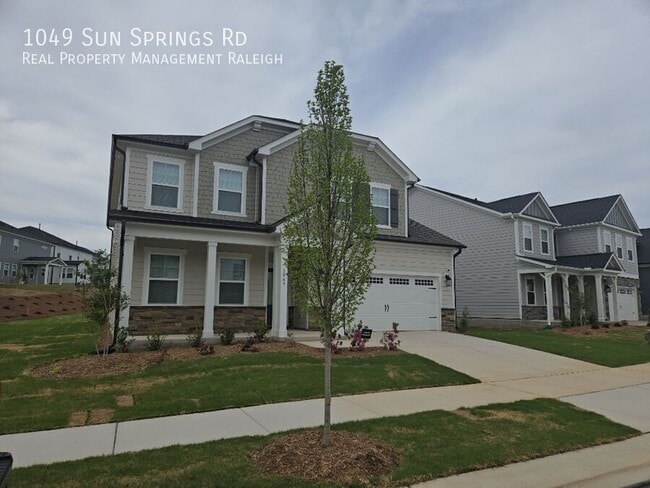 Building Photo - 1049 Sun Spgs Rd