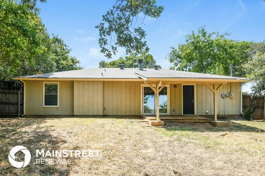 Building Photo - 6407 Woods Edge Dr