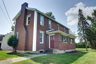 Building Photo - Renovated Farmhouse on Over 2 Acres – Waynesville Schools