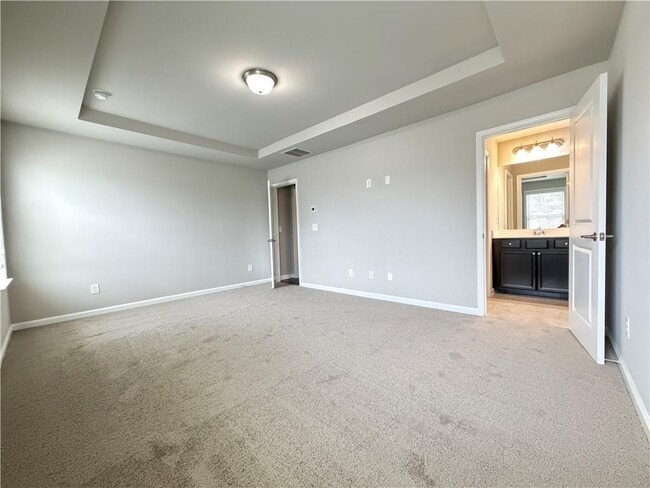 Building Photo - 2838 Vlg Pk Bnd