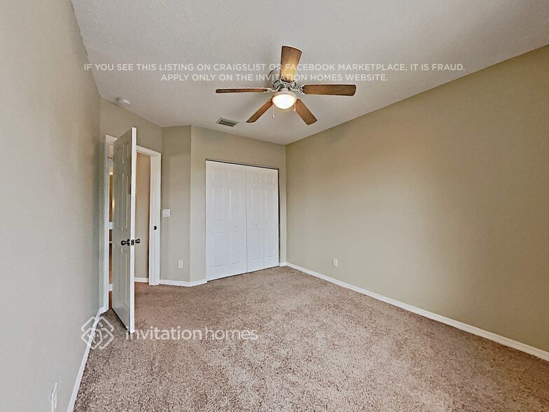 Building Photo - 1382 SW 106th Ave
