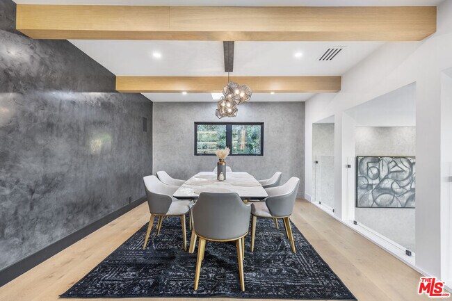 Building Photo - 7317 Caverna Dr