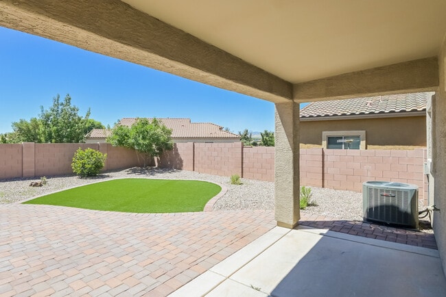 Building Photo - Inviting 4-Bedroom Home with Community Amenities