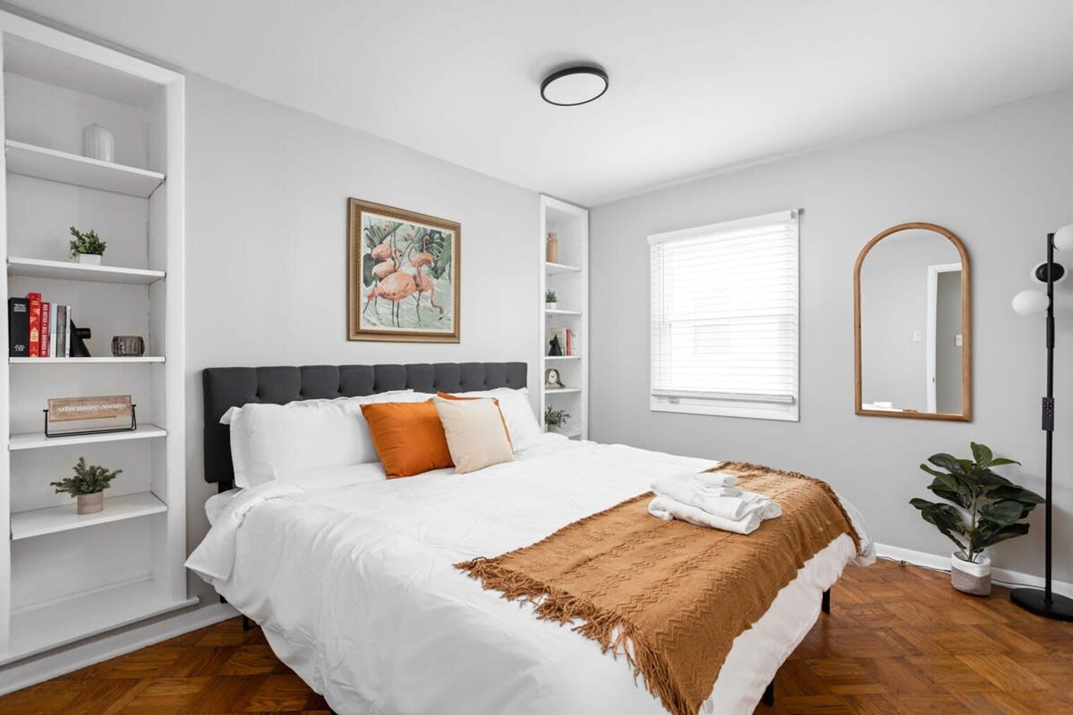 Building Photo - 5144 Primrose Ave