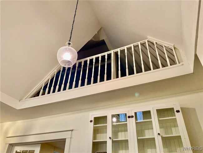 Building Photo - 286 Ashland Ave