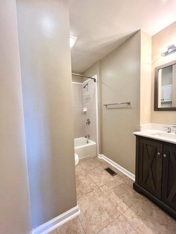 Building Photo - 3117 Debra Blvd