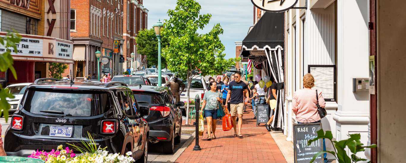 Building Photo - 1156 Black Oak Cir