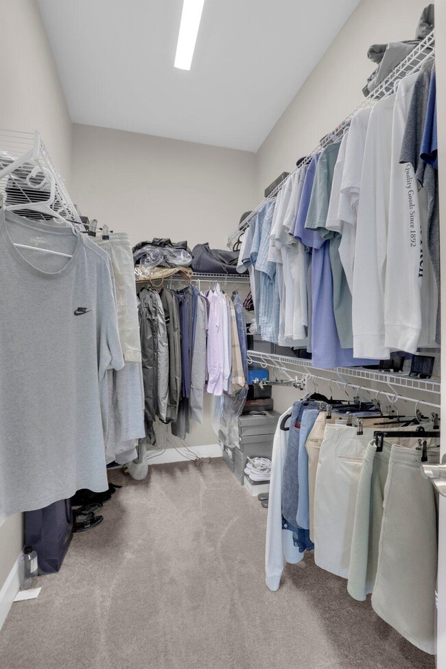 Building Photo - 15866 Orchard Dr