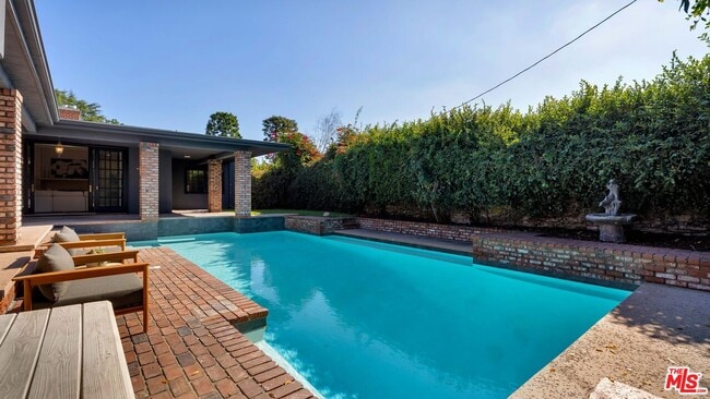 Building Photo - 4559 Morella Ave