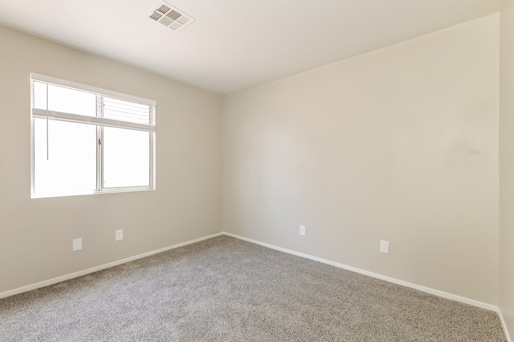 Building Photo - 1030 Blue Lantern Dr