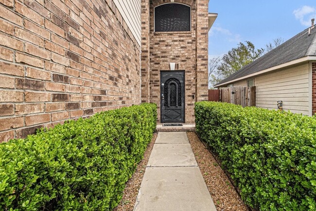 Building Photo - 12222 Warrenwood Dr