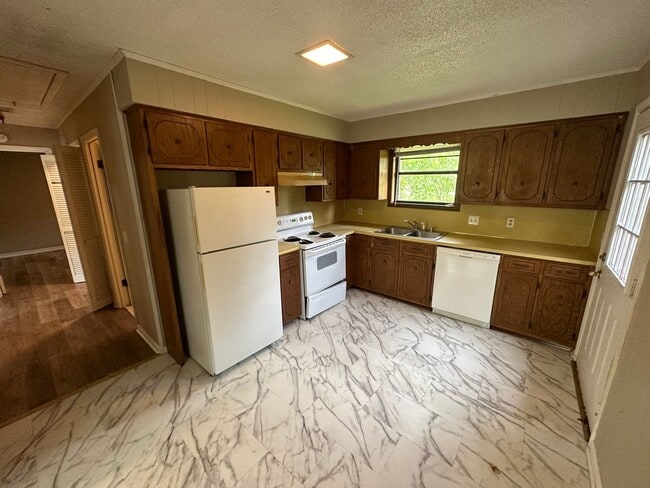 Building Photo - 829/831 Glendale Rd.