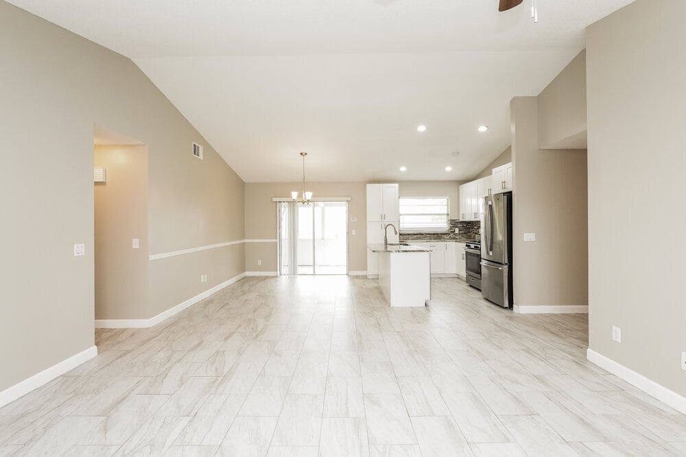 Building Photo - 2767 Muscatello St