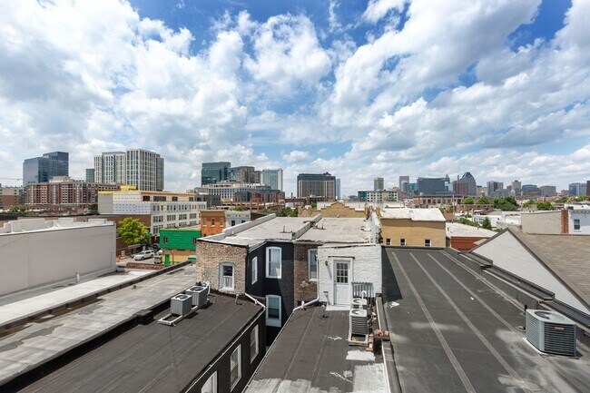 Building Photo - STUNNING 4 Level Fells Point Rowhome! WITH...