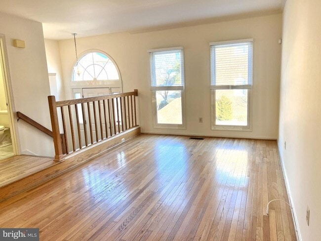 Building Photo - 1525 Templeton Pl