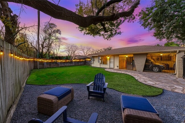 Building Photo - 3201 Westridge St