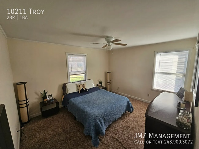 Building Photo - 10211 Troy-