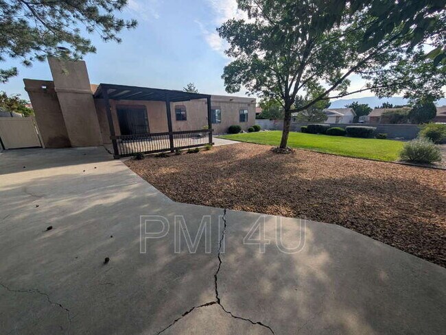 Building Photo - 4800 Choctaw Trail NW